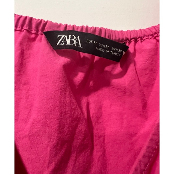 Long pink dress with puffy sleeves. - Picture 4 of 4